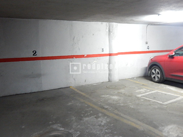 Garaje en alquiler en  calle de la Libertad, Madrid  17/23