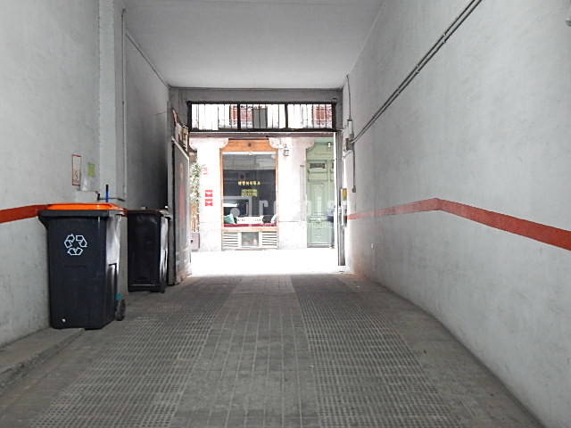 Garaje en alquiler en  calle de la Libertad, Madrid  20/23