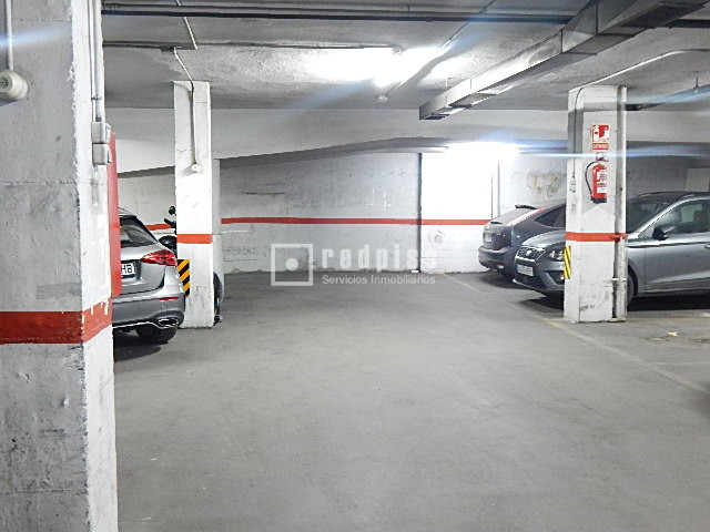 Garaje en alquiler en  calle de la Libertad, Madrid  18/23