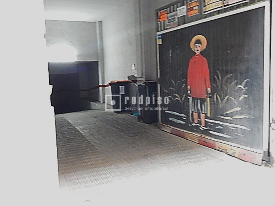 Garaje en alquiler en  calle de la Libertad, Madrid  1/23