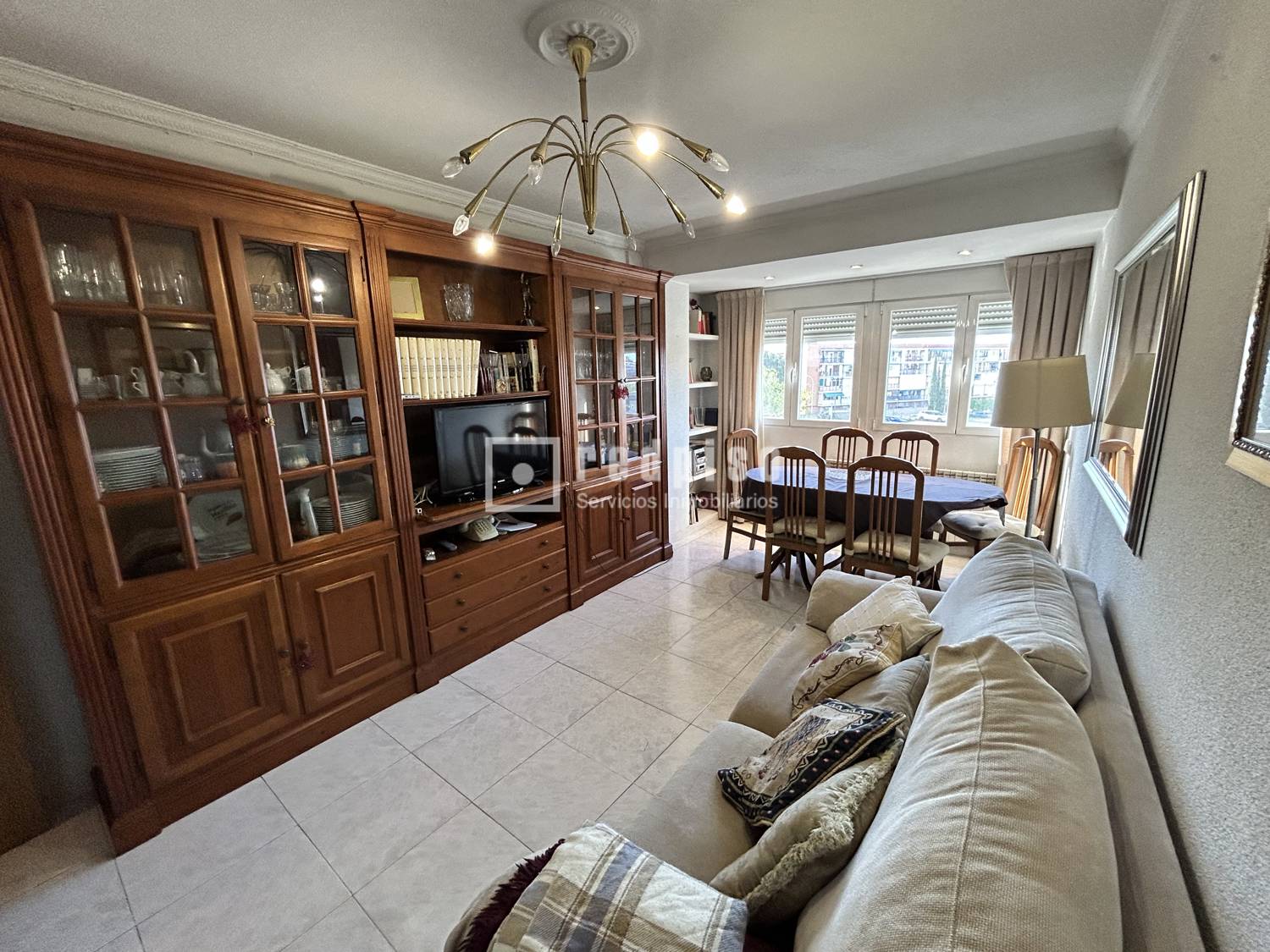 Piso en venta en  calle de la Isla de Tavira, Fuencarral-El Pardo, Madrid  1/1