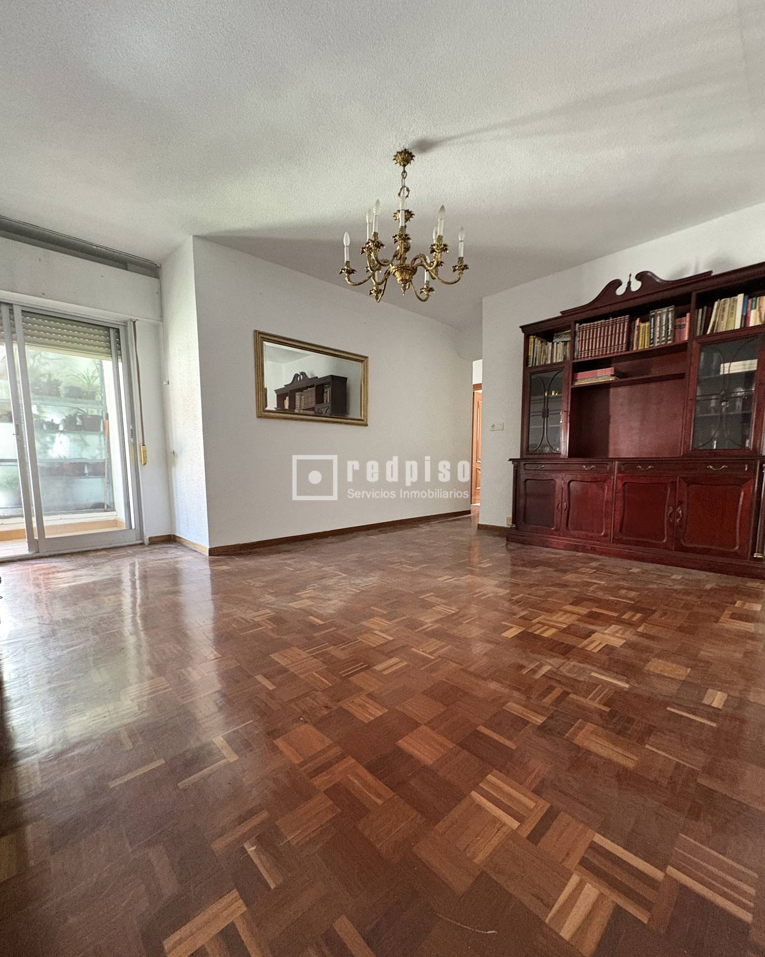 Piso en venta en  calle de Gutierre de Cetina, Madrid  1/1