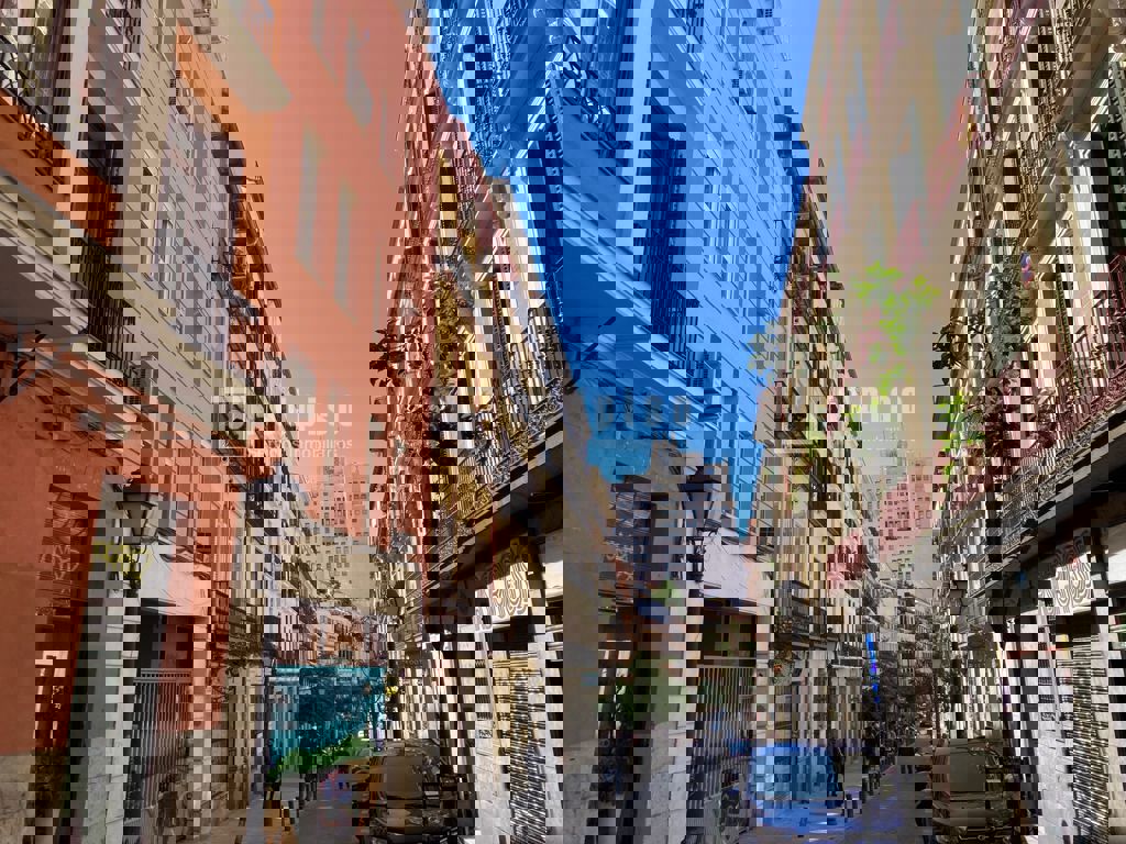 Parking en alquiler en calle De Valverde, Chamberí, Madrid 9/10