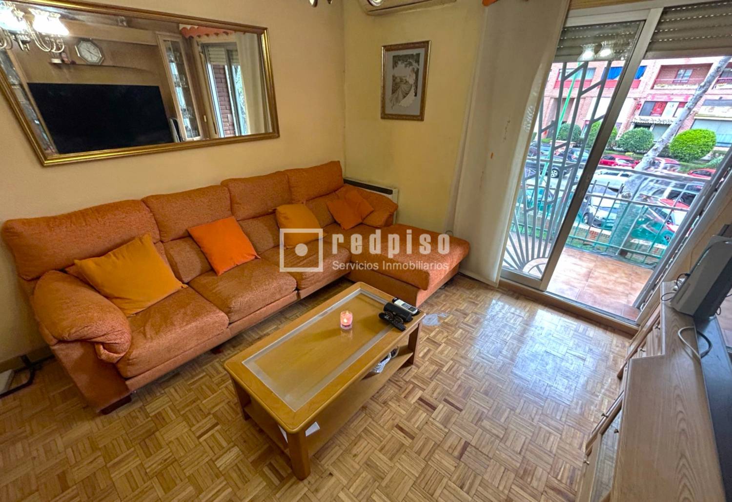 Piso en venta en  calle de Maches Gómez, Coslada, Madrid  1/1