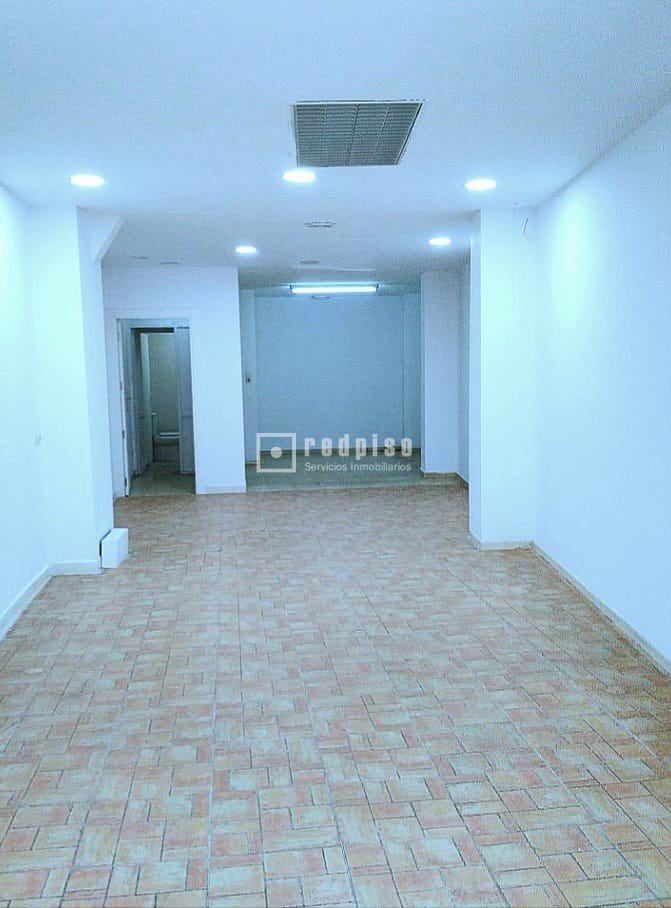 Local en alquiler en calle Emperatriz Eugenia, Centro, Granada 2/5