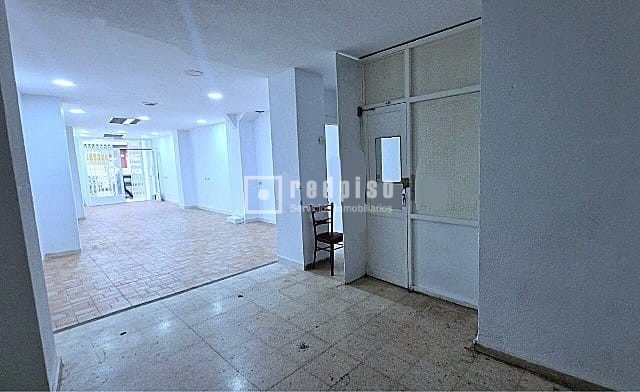 Local en alquiler en calle Emperatriz Eugenia, Centro, Granada 3/5