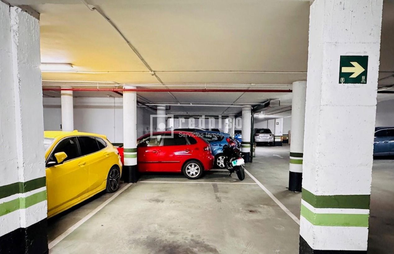 Piso en venta en calle Vitoria, Fuenlabrada, Madrid 28/30