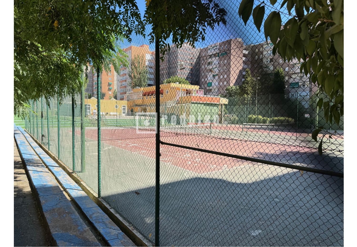 Piso en venta en calle Vitoria, Fuenlabrada, Madrid 22/30