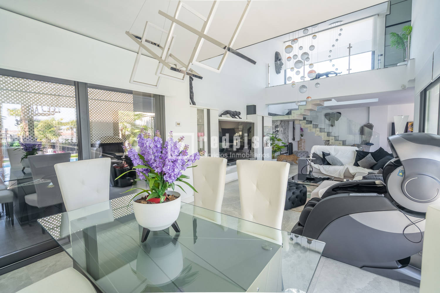 Casa en venta en  calle de Benito Pérez Galdós, 56, Arroyomolinos, Madrid  16/53