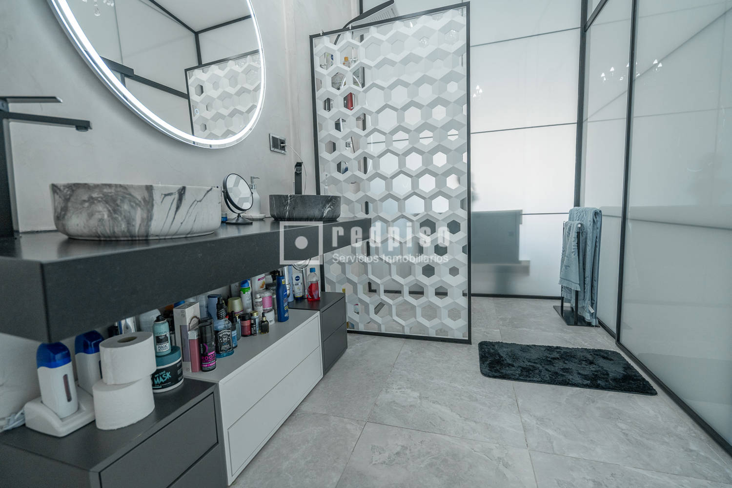 Casa en venta en  calle de Benito Pérez Galdós, 56, Arroyomolinos, Madrid  40/53