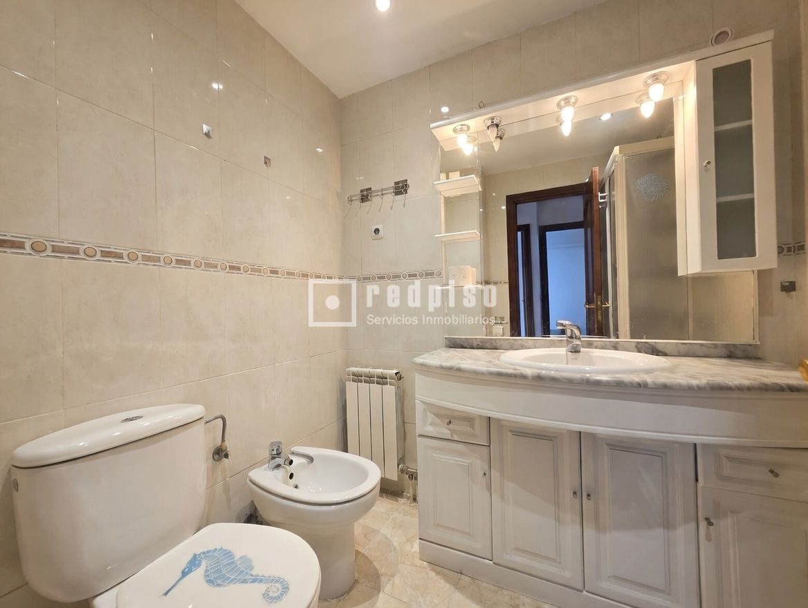 Piso en venta en  Alcorcón, Madrid  12/27