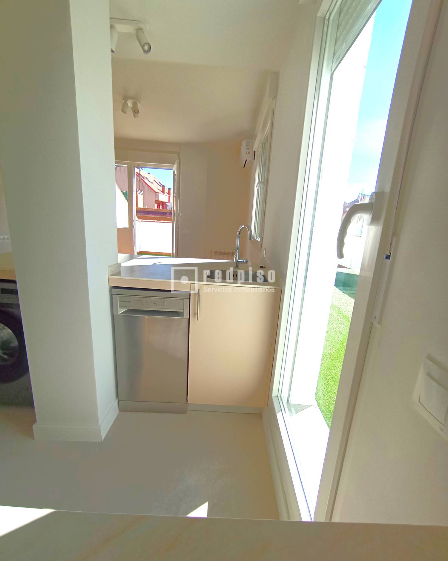 Piso en venta en calle De La Miosotis, Tetuán, Madrid 11/38