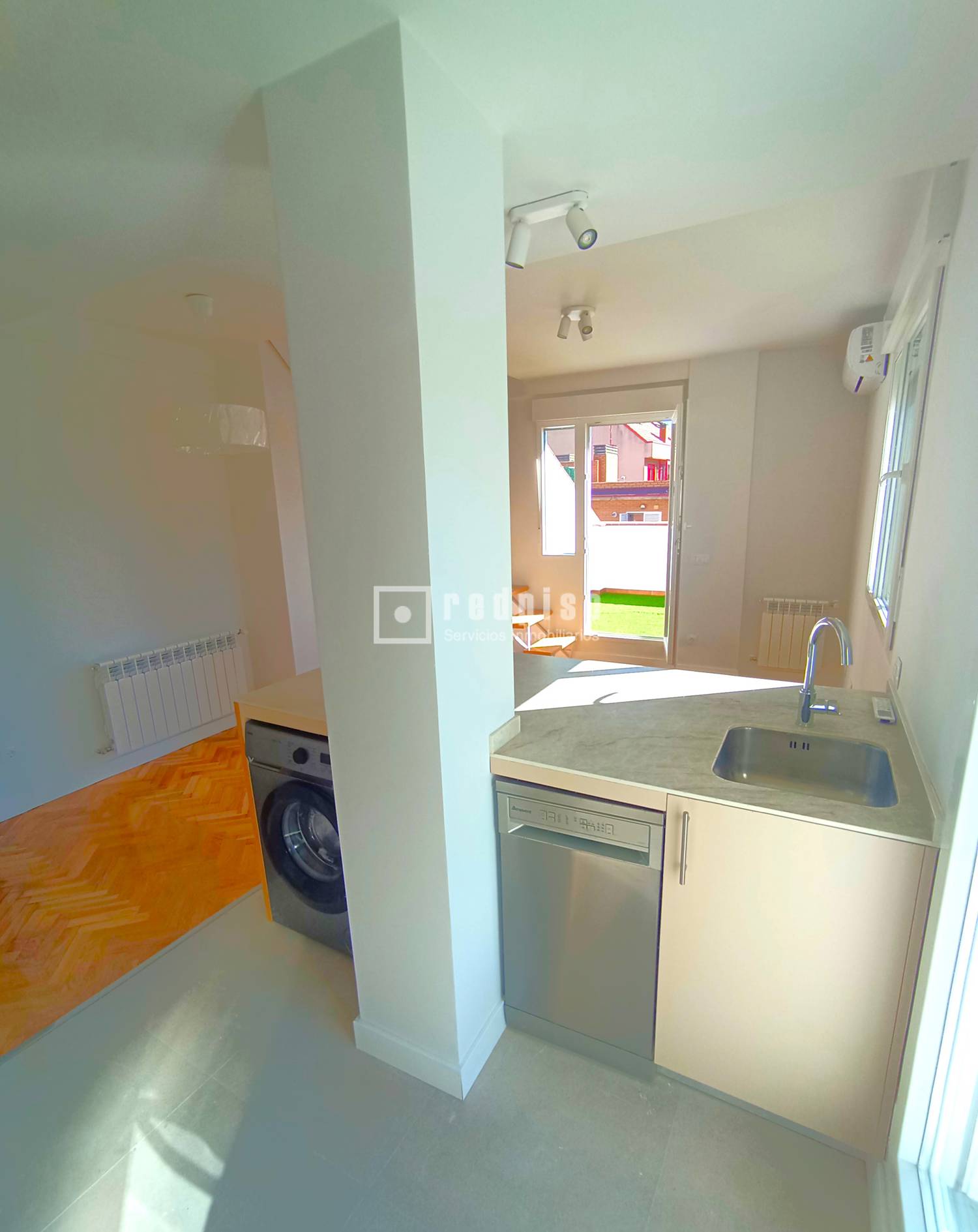 Piso en venta en calle De La Miosotis, Tetuán, Madrid 12/38