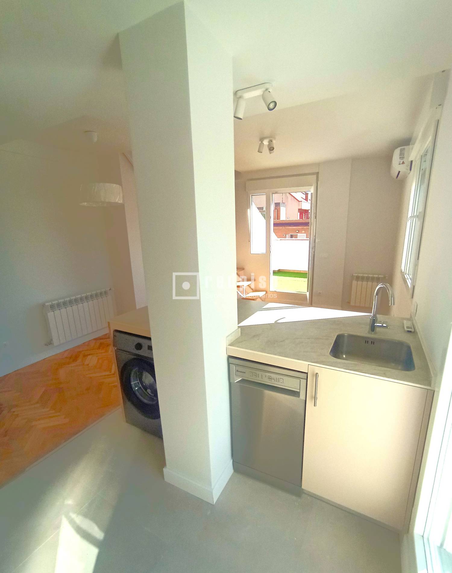 Piso en venta en calle De La Miosotis, Tetuán, Madrid 14/38