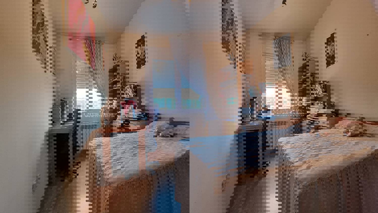 Casa en venta en Cabanillas De La Sierra, Madrid 16/25