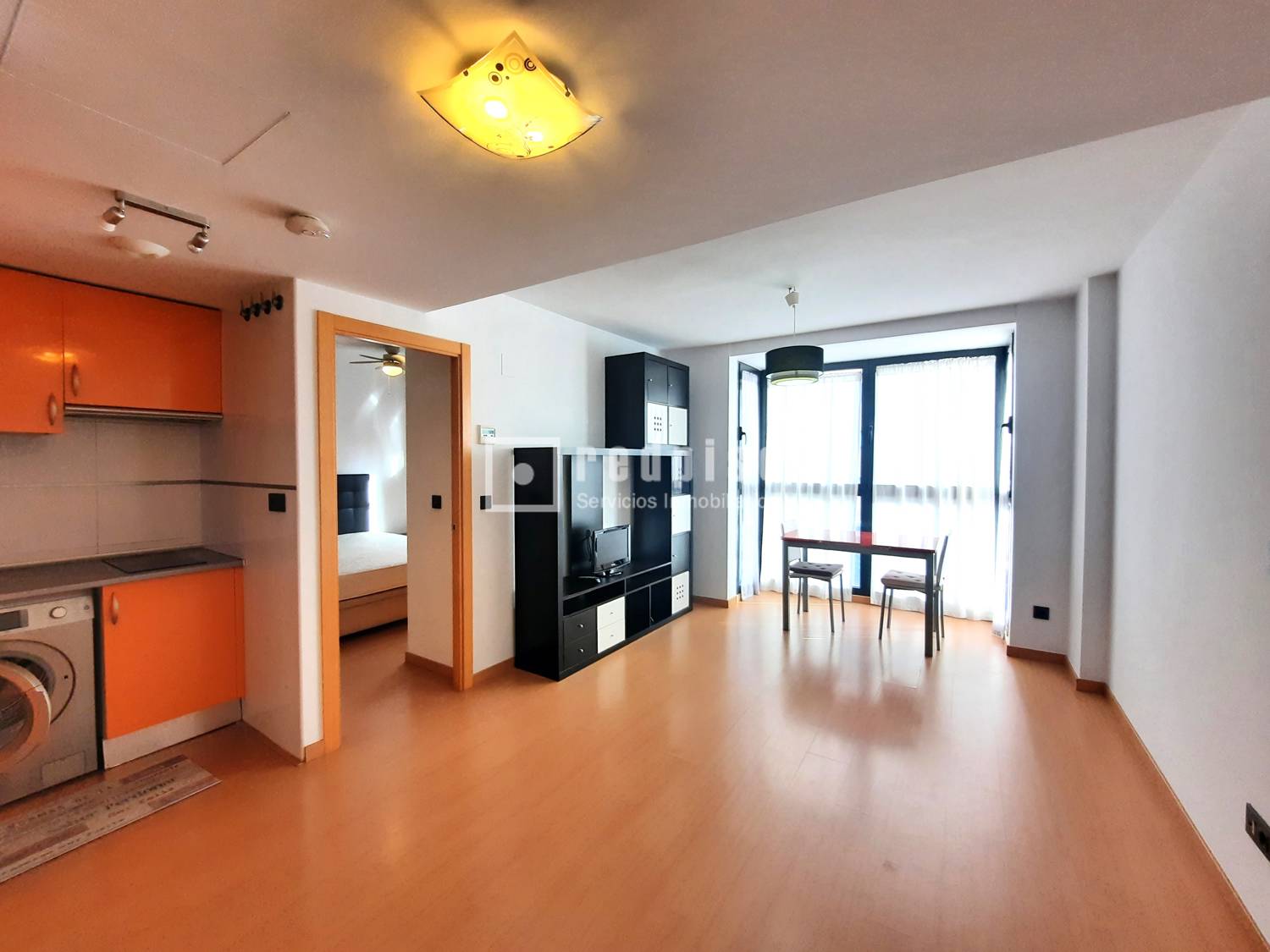 Piso en venta en  calle de Américo Castro, Madrid  1/1