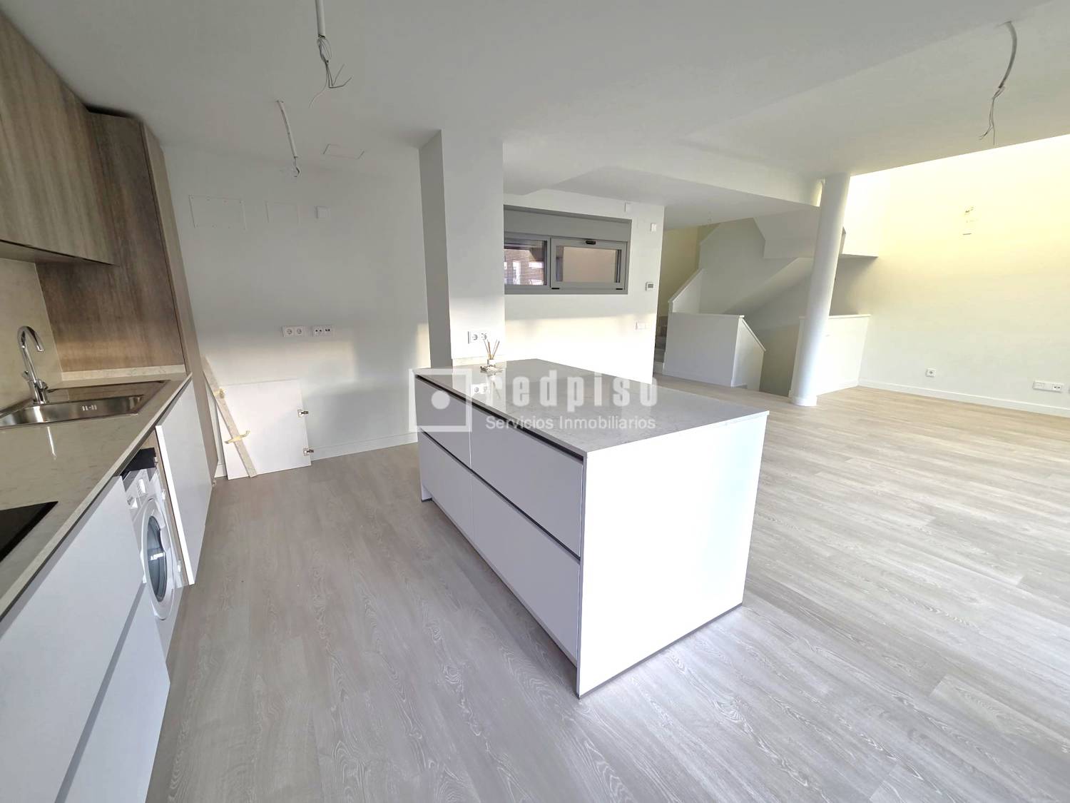 Casa en alquiler en  calle de Manuel Azaña, Madrid  9/30