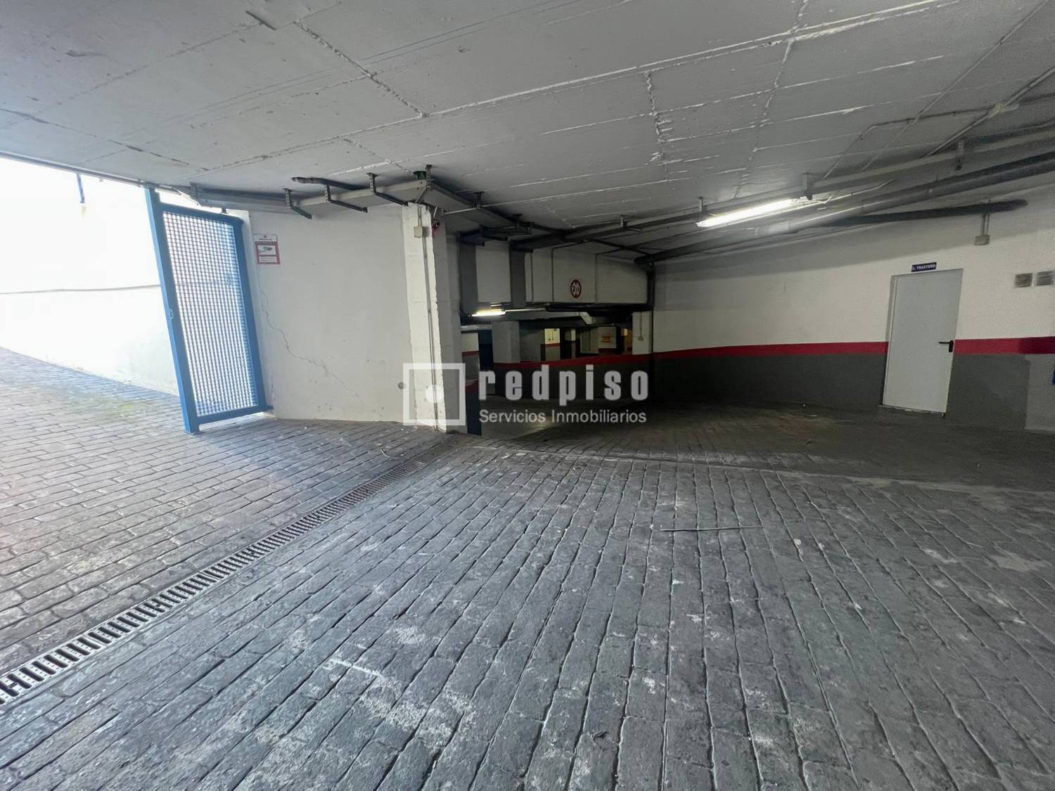 Piso en alquiler en calle De Las Salinas, Benalmádena, Málaga 12/17