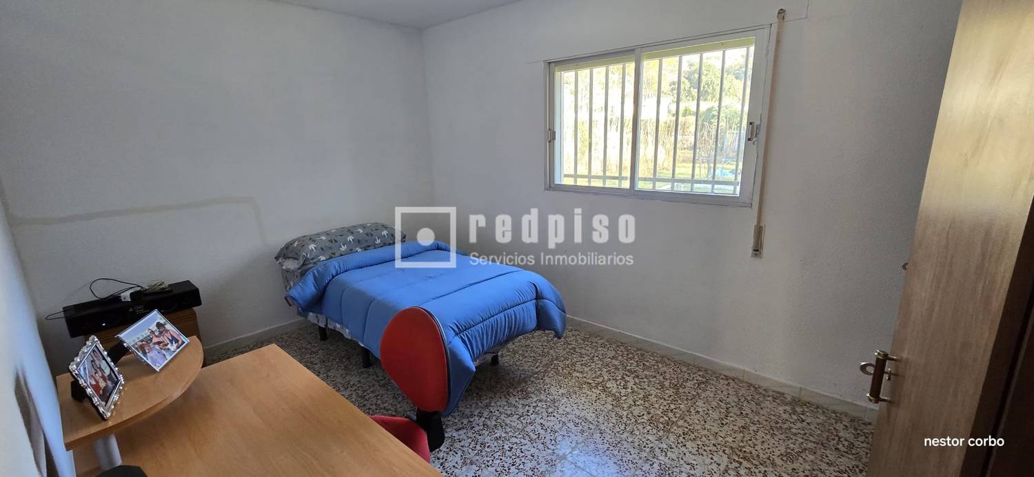 Casa en venta en Hontoba, Guadalajara 12/27