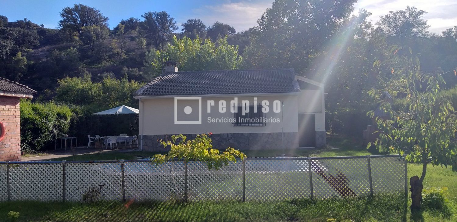 Casa en venta en Hontoba, Guadalajara 2/27