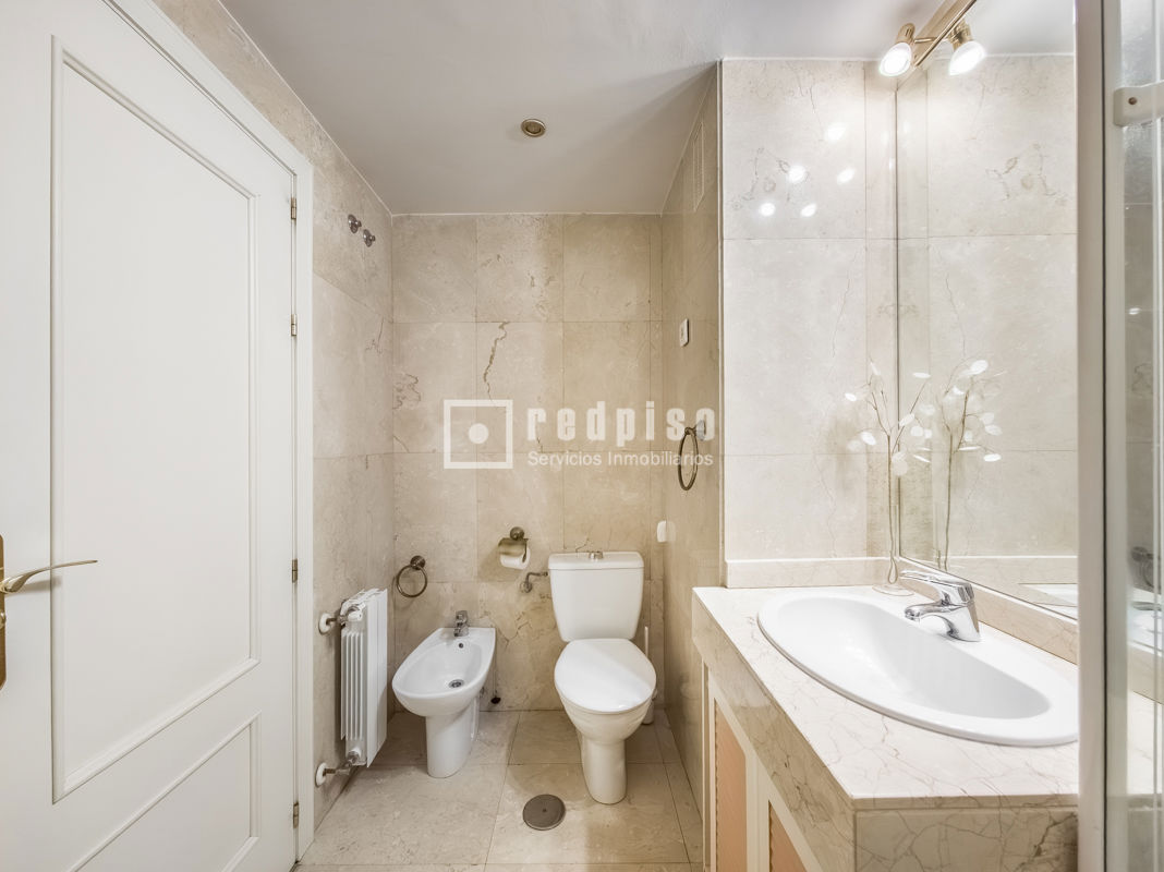 Piso en venta en Alcorcón, Madrid 16/21