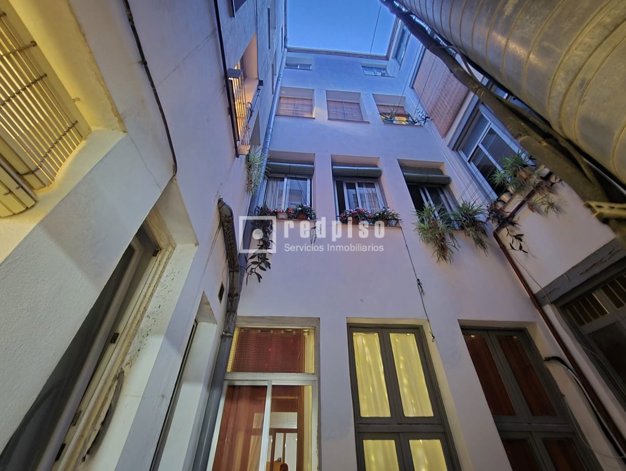 Piso en venta en calle Del Desengaño, Madrid, Madrid 19/20