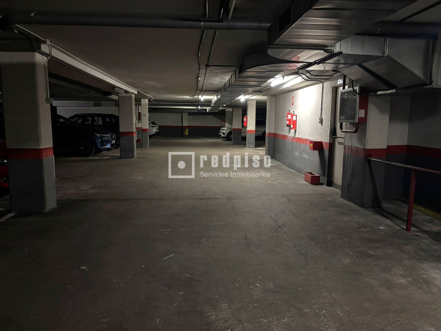 Garaje en alquiler en calle De San Bernardo, Madrid, Madrid 3/5