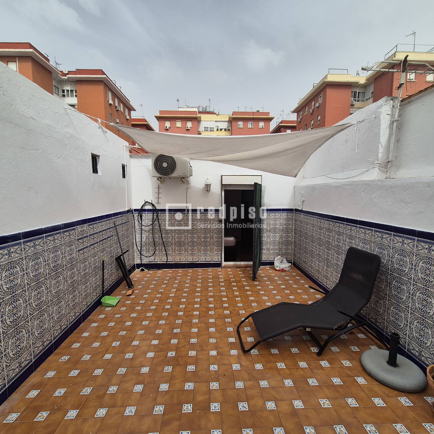 Piso en alquiler en  calle de la Virgen de la Estrella, Sevilla  25/25