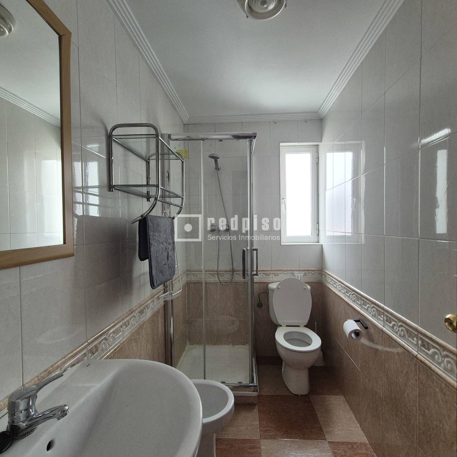 Piso en alquiler en  calle de la Virgen de la Estrella, Sevilla  20/25