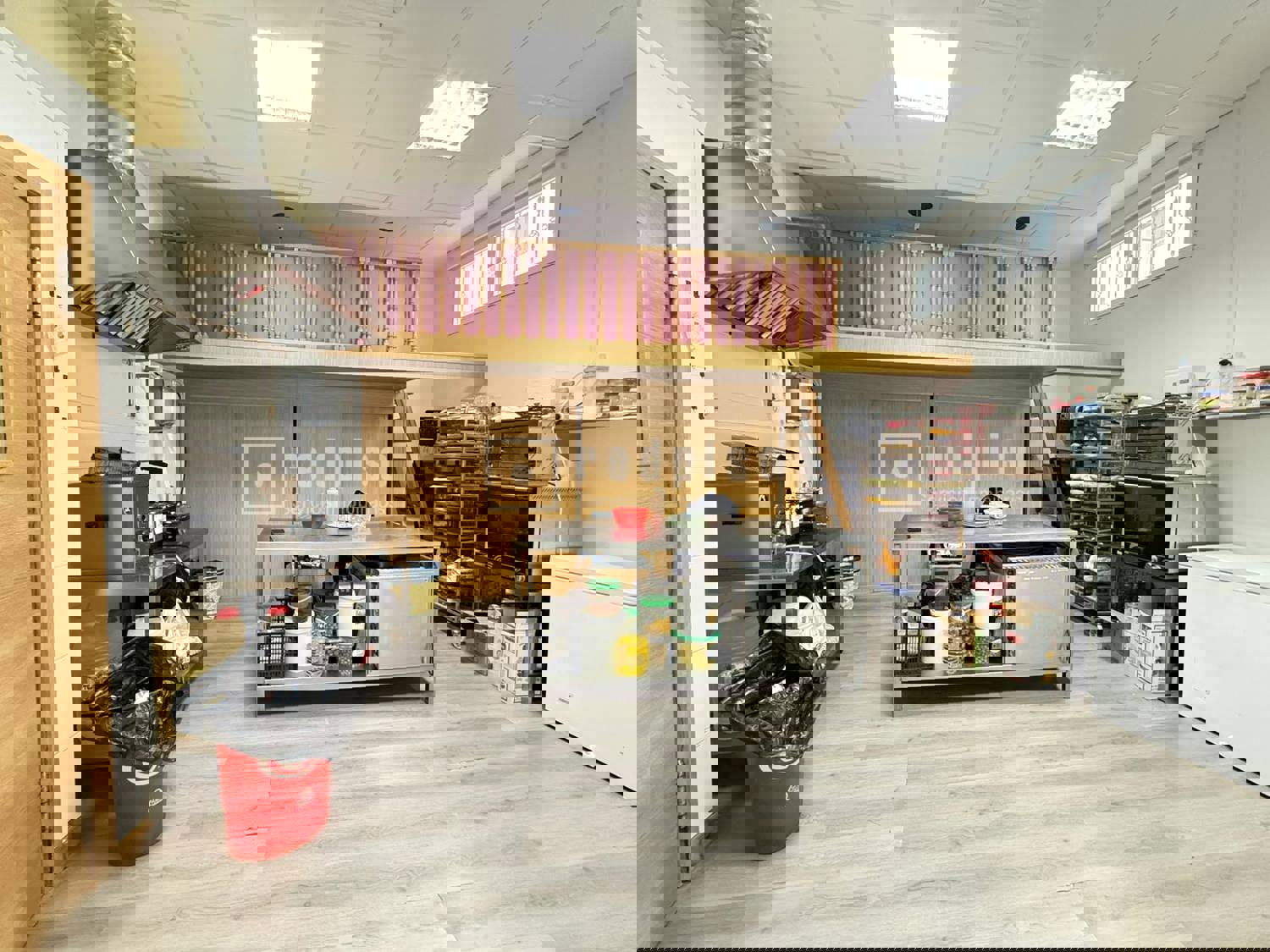 Local en alquiler en Torrejón De Ardoz, Madrid 20/26