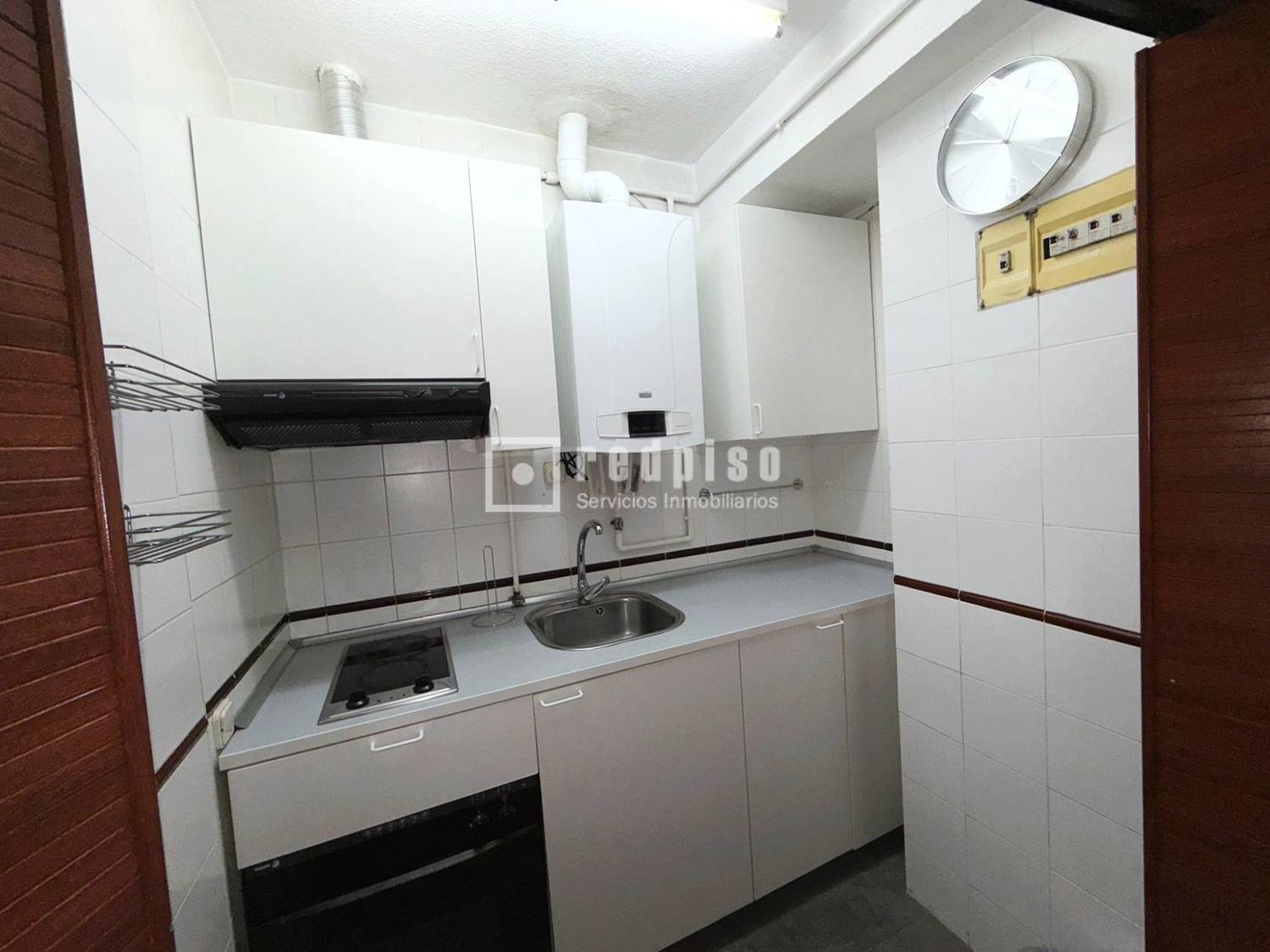 Piso en venta en calle Del Barón Del Castillo De Chirel, Tetuán, Madrid 5/22