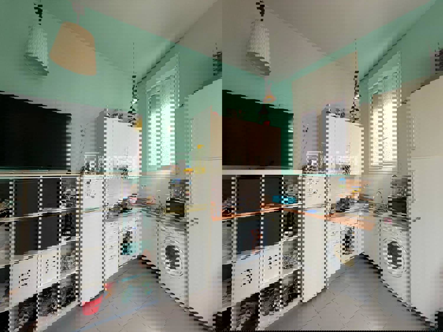 Piso en venta en  calle de González Soto, Madrid  1/1