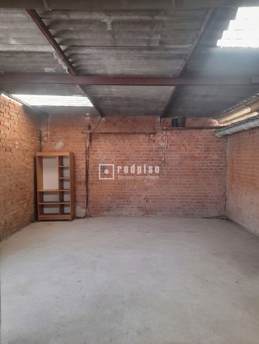 Edificio en venta en  Campo Real, Madrid  8/8