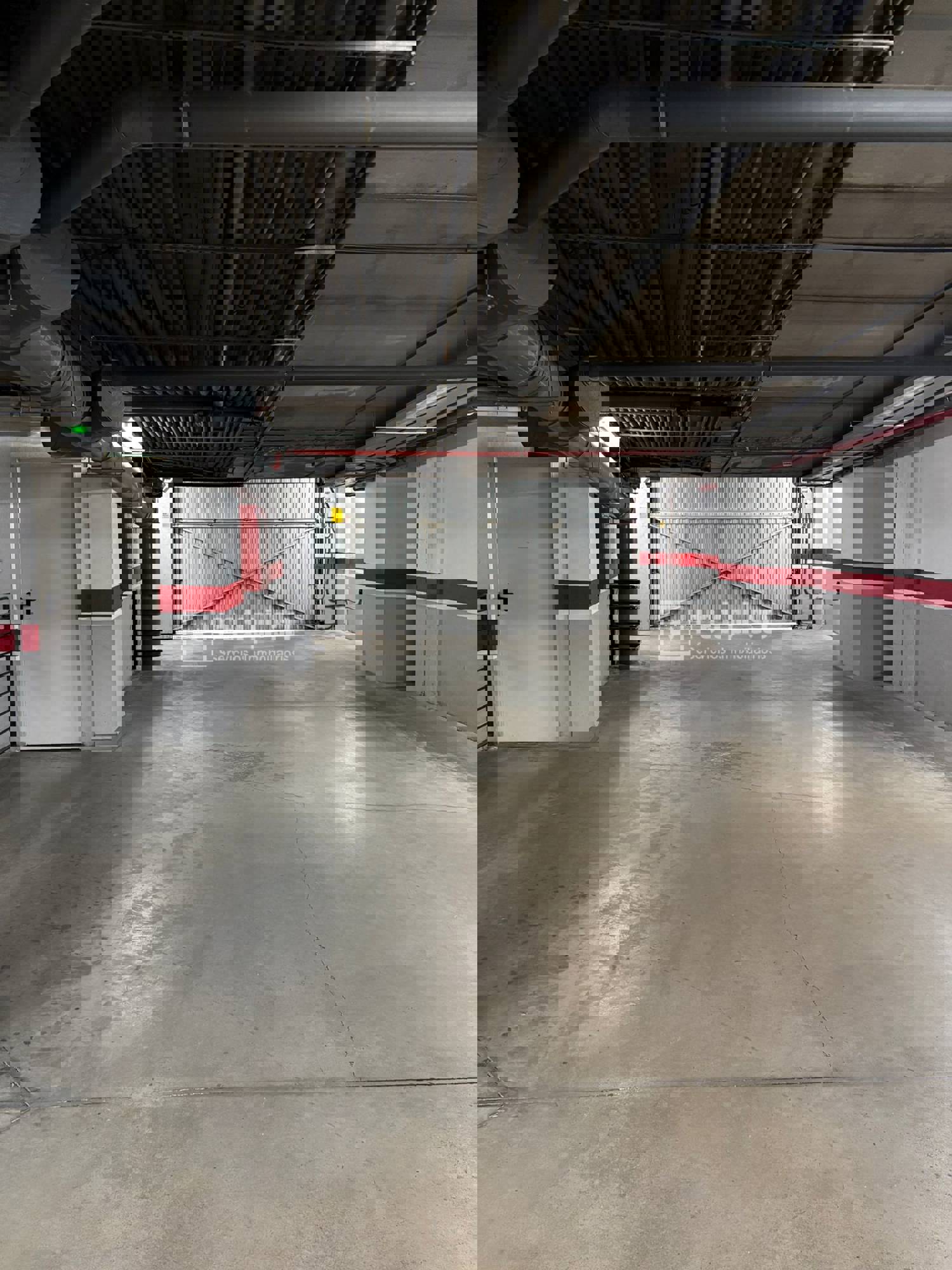 Parking en alquiler en  calle de Vital Aza, Madrid  4/10