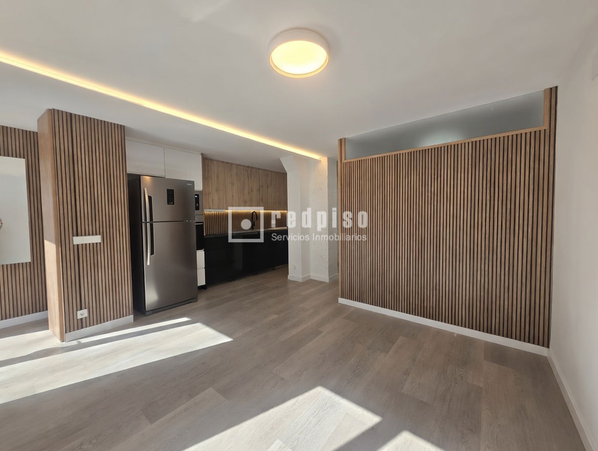 Local en venta en  Alcorcón, Madrid  1/21