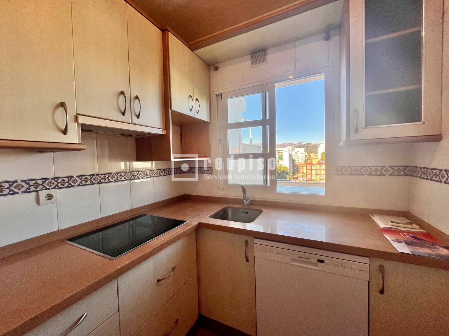 Piso en venta en  calle de Santa Margarita, Torre del Mar, Málaga  8/15