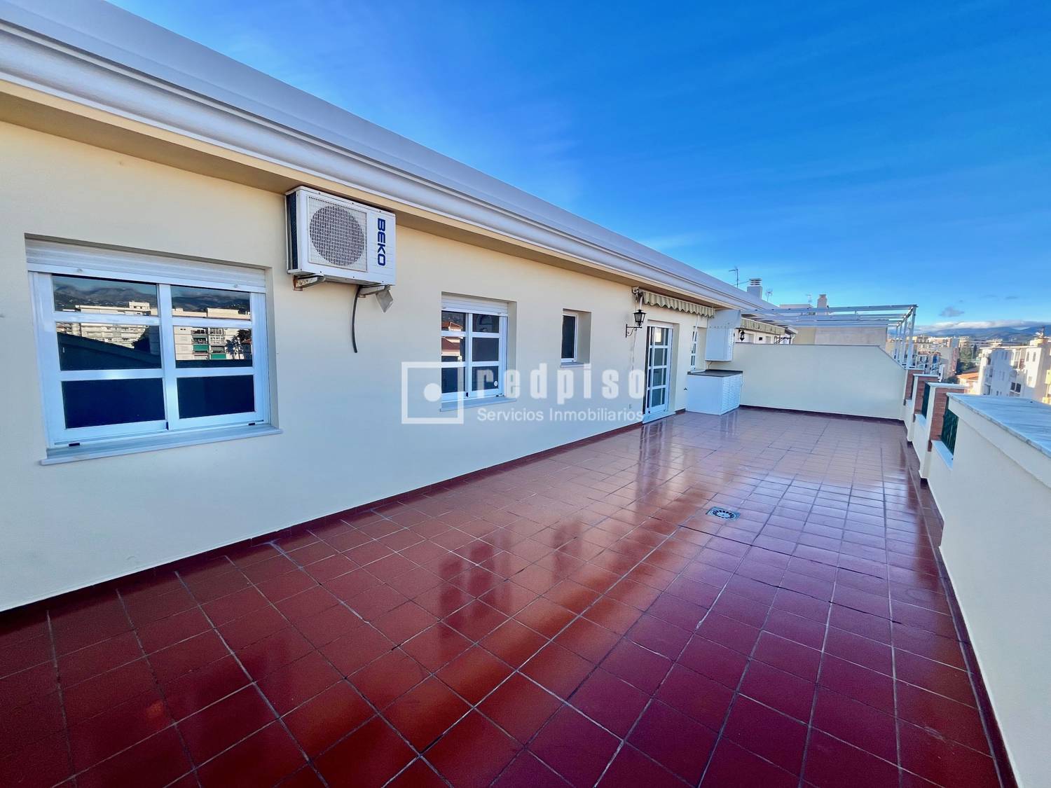 Piso en venta en  calle de Santa Margarita, Torre del Mar, Málaga  3/15