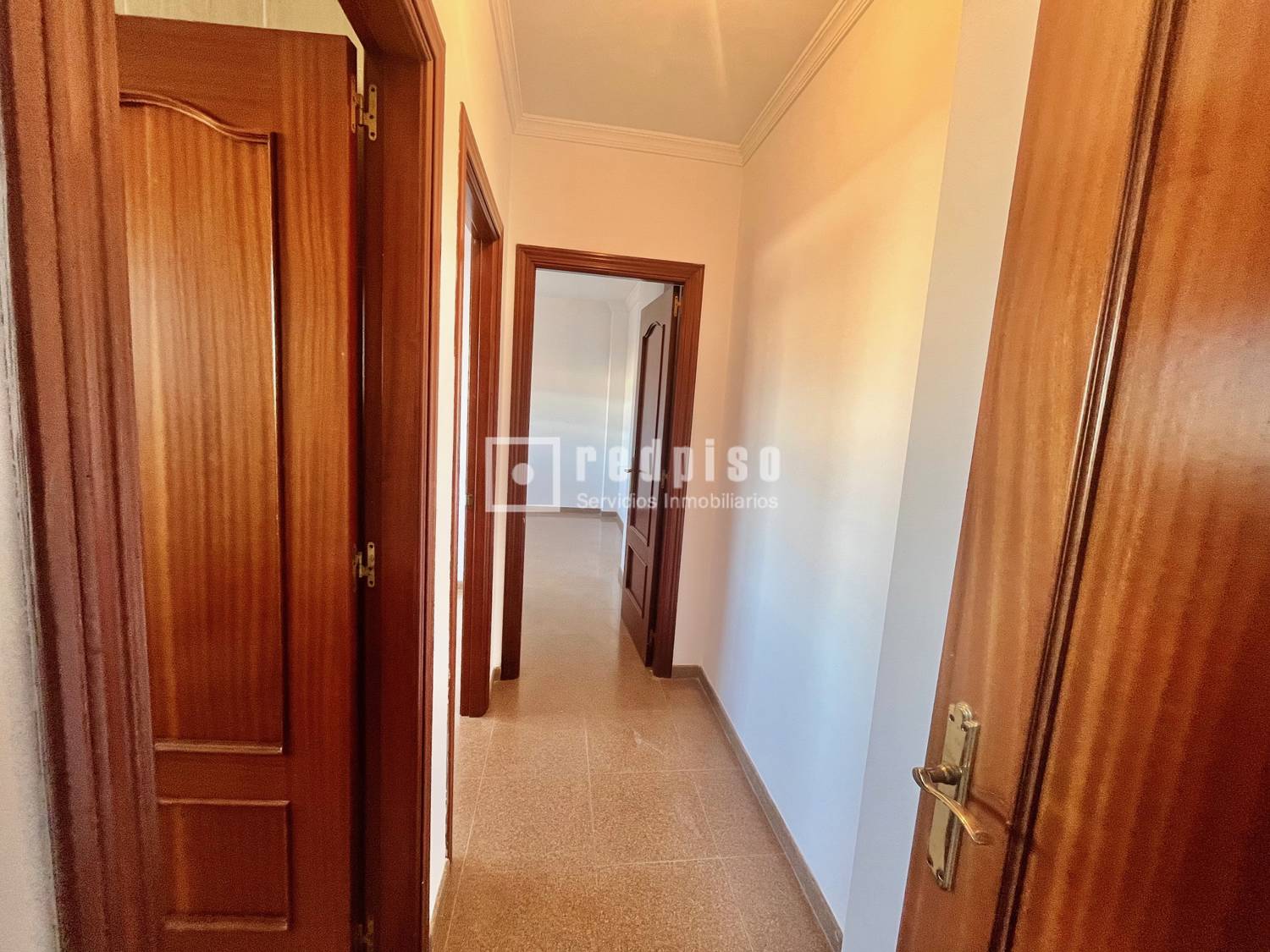 Piso en venta en  calle de Santa Margarita, Torre del Mar, Málaga  10/15