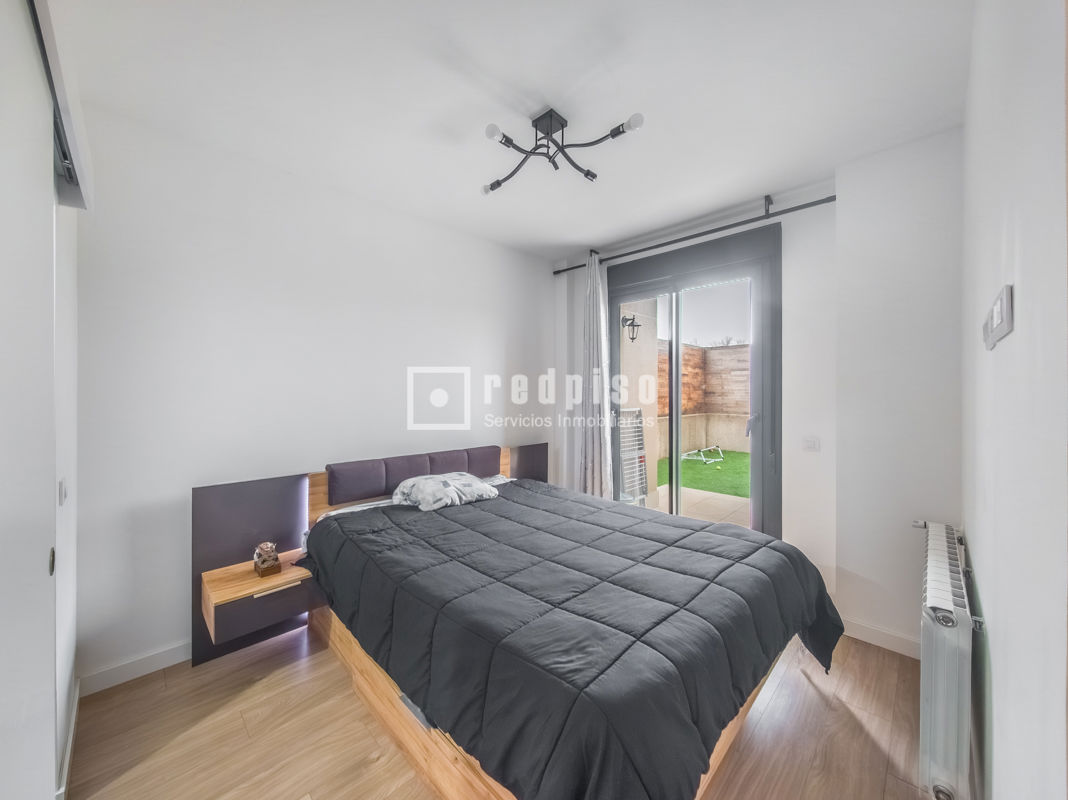 Piso en alquiler en calle De Anna Frank, Vicálvaro, Madrid 10/27