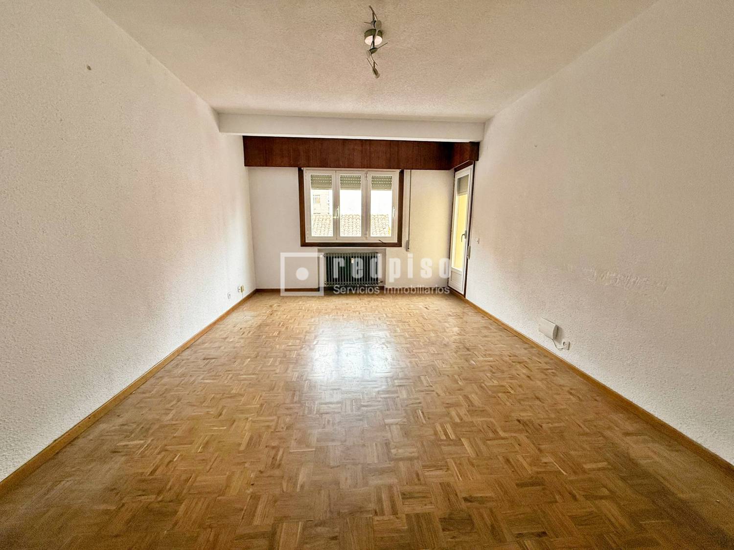 Piso en venta en  calle de Toledo, Guadalajara  1/1