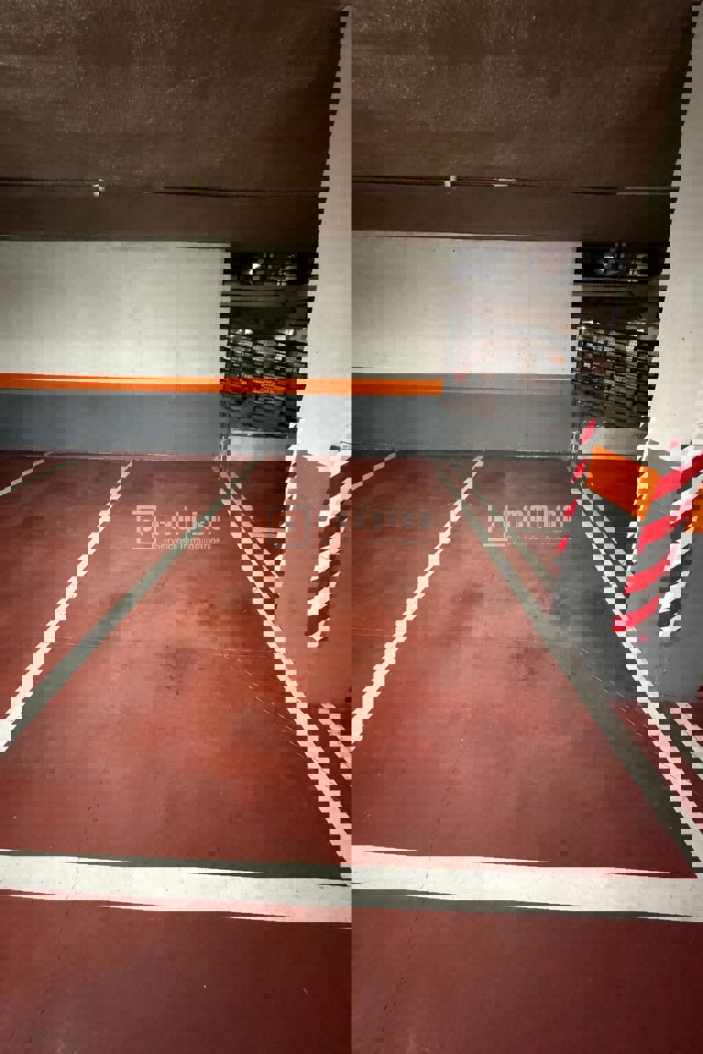 Parking en alquiler en  Alcobendas, Madrid  2/3