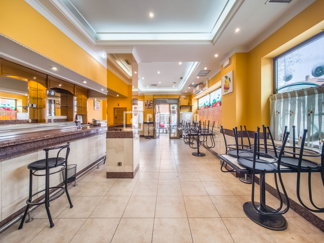 Local en venta en  Alcorcón, Madrid  5/16