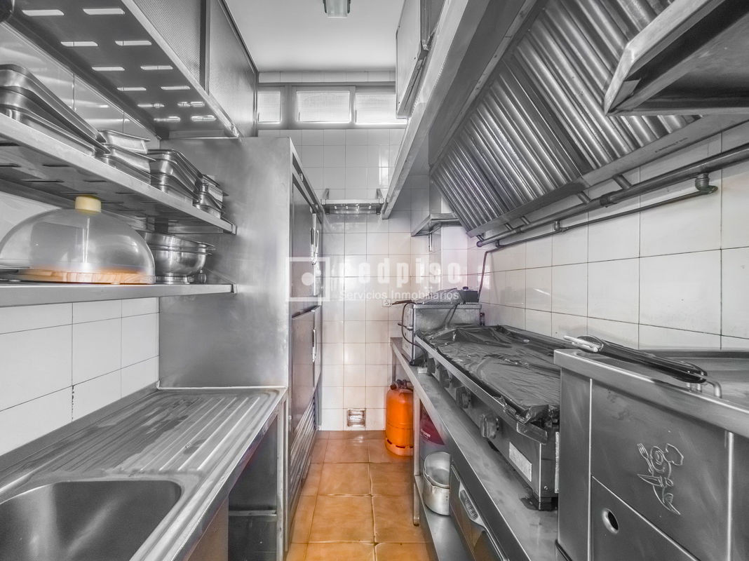 Local en venta en  Alcorcón, Madrid  8/16