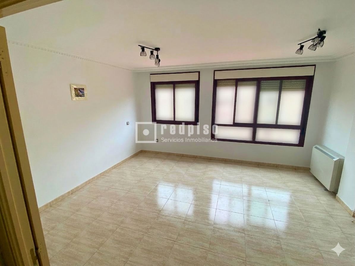Piso en venta en Pinto, Madrid 4/18