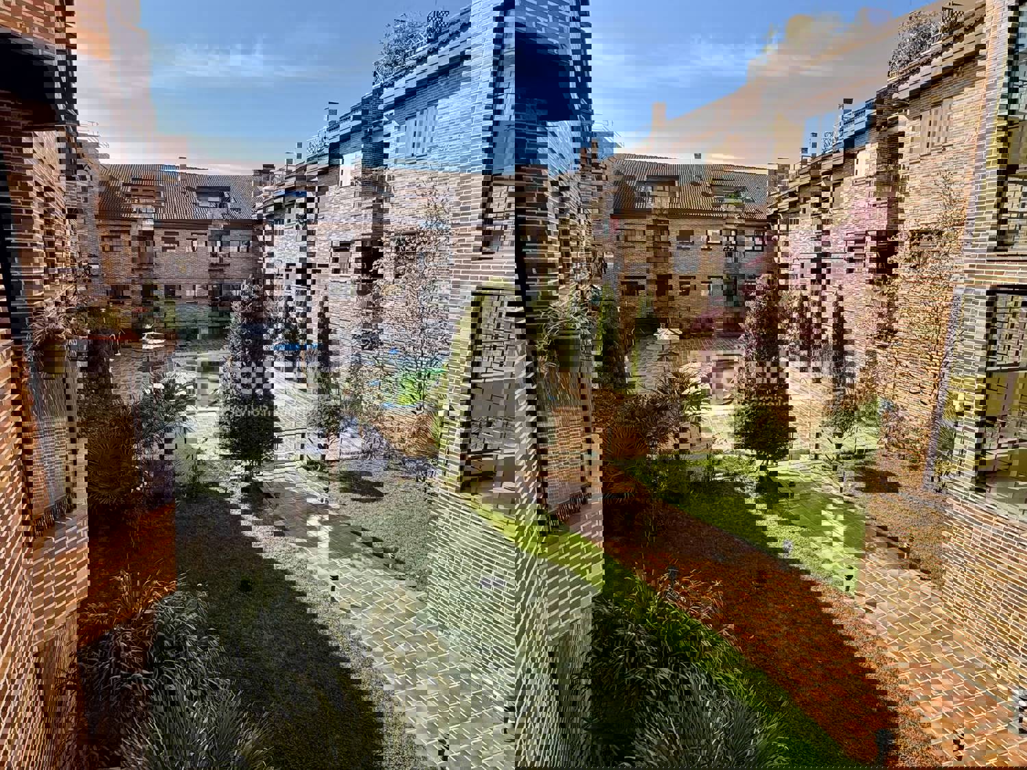 Piso en venta en calle Nueve, El Escorial, Madrid 11/13