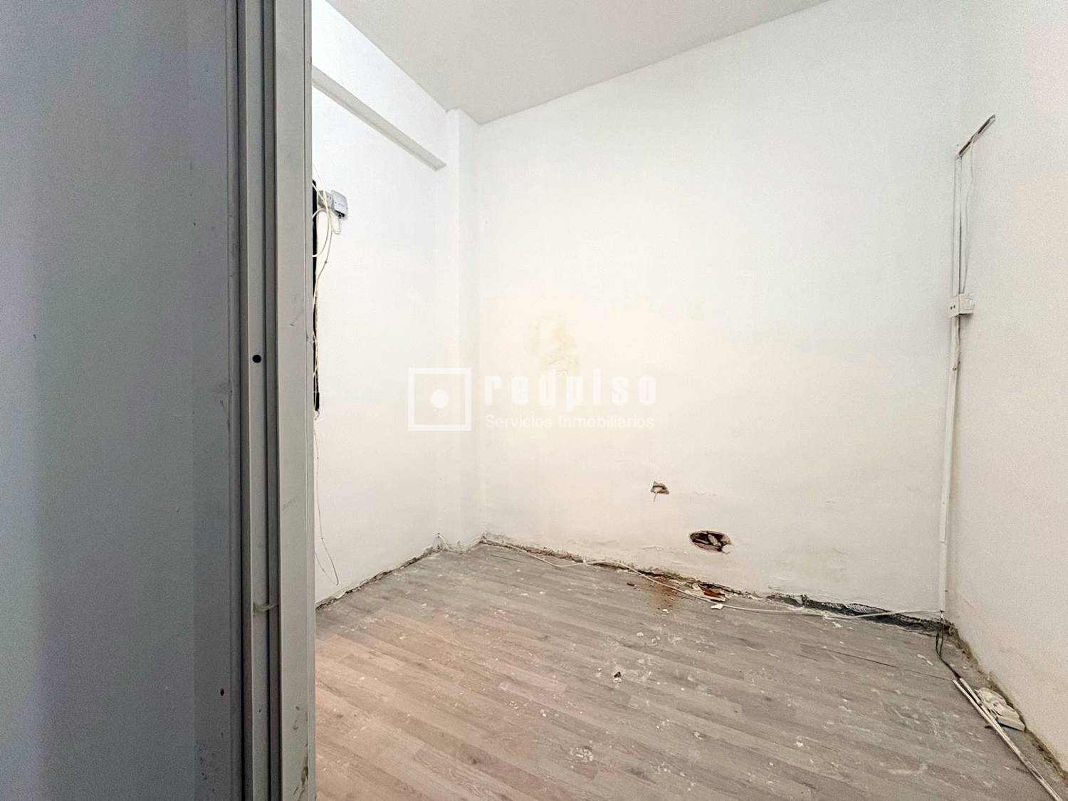 Local en venta en Alcorcón, Madrid 7/13