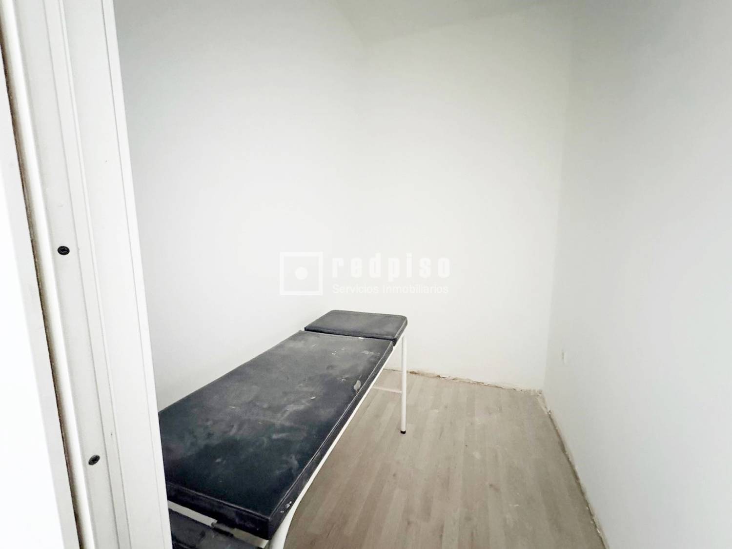 Local en venta en Alcorcón, Madrid 6/13