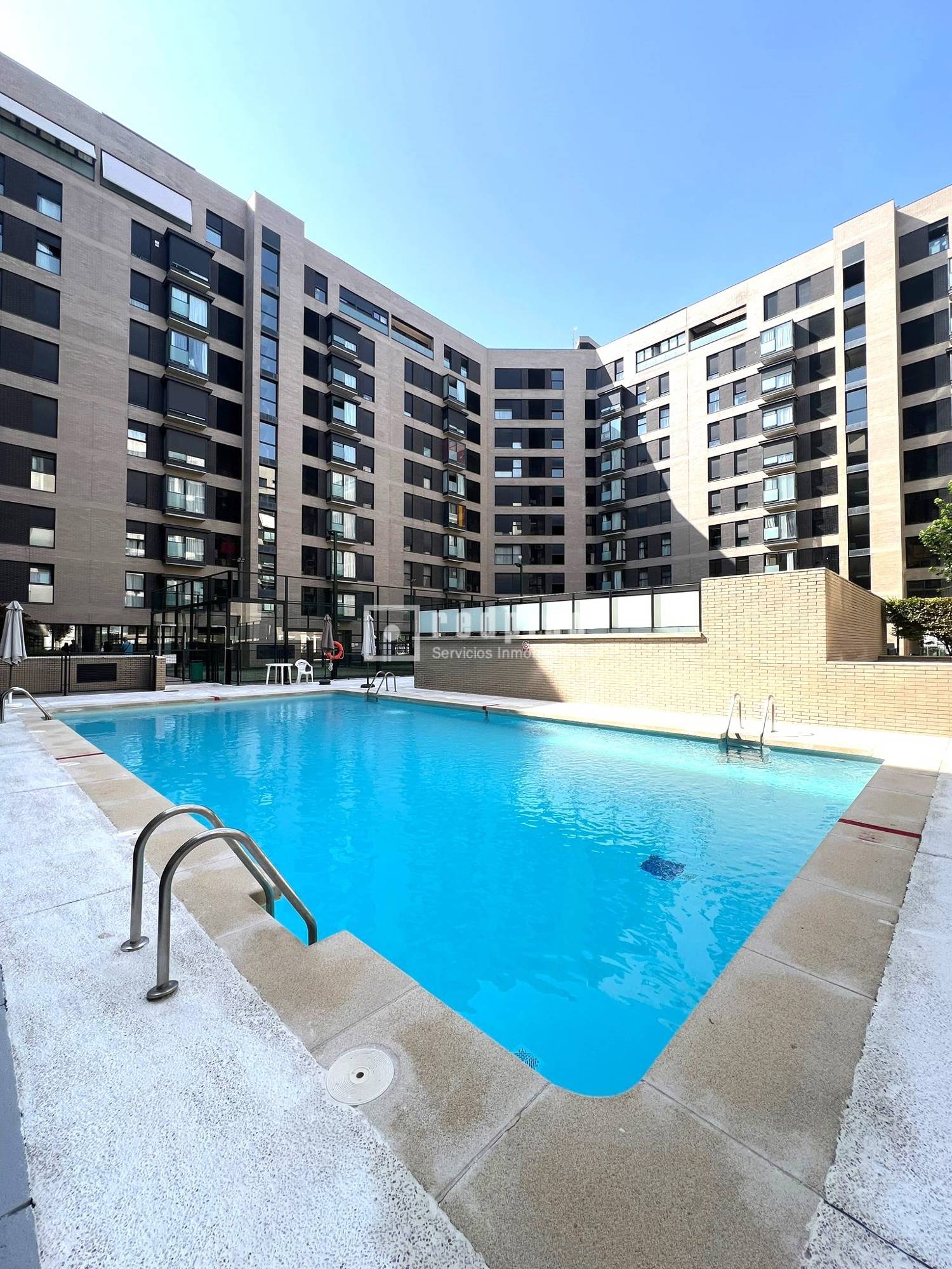 Piso en venta en  avenida de Las Suertes, Villa de Vallecas, Madrid  1/1