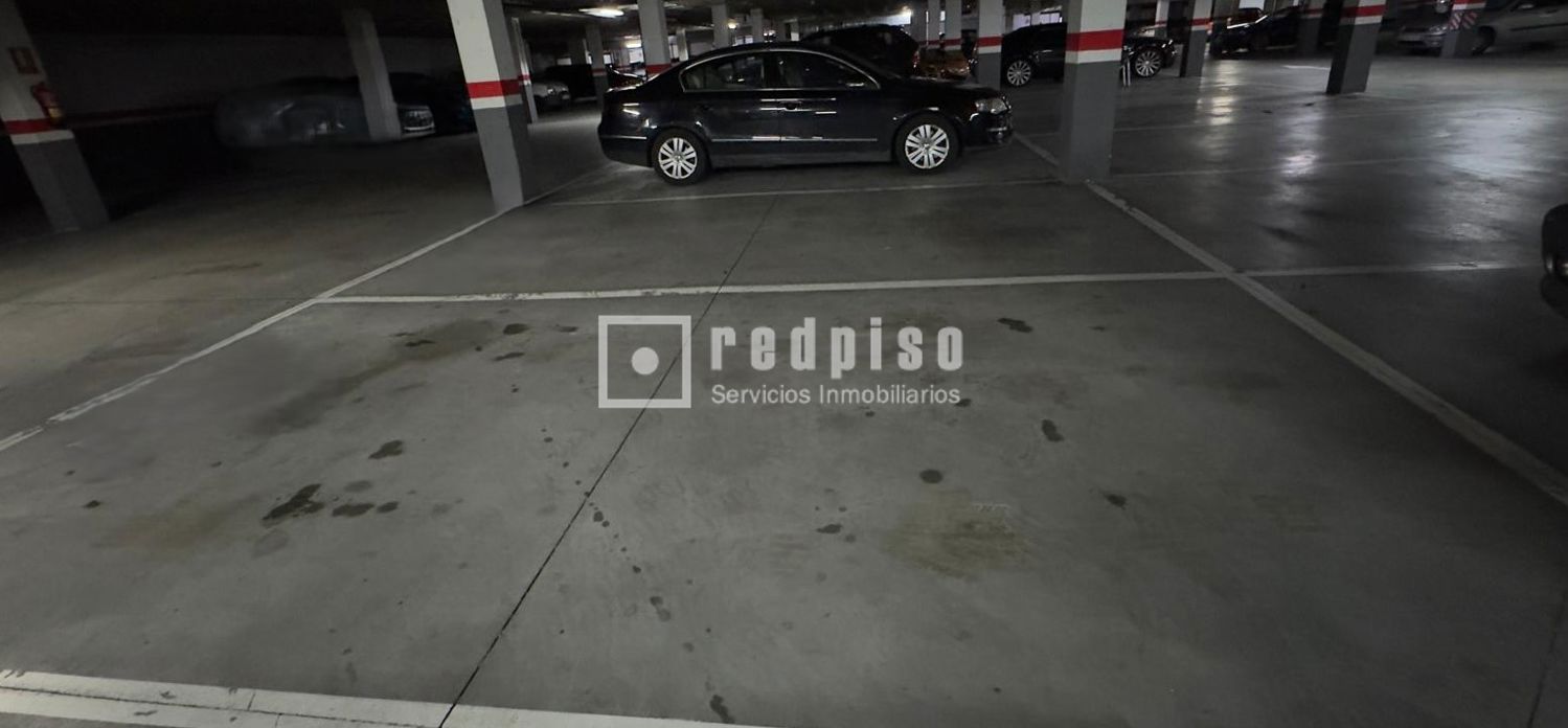 Garaje en venta en  calle Leonardo Da Vinci, Seseña, Toledo  2/3