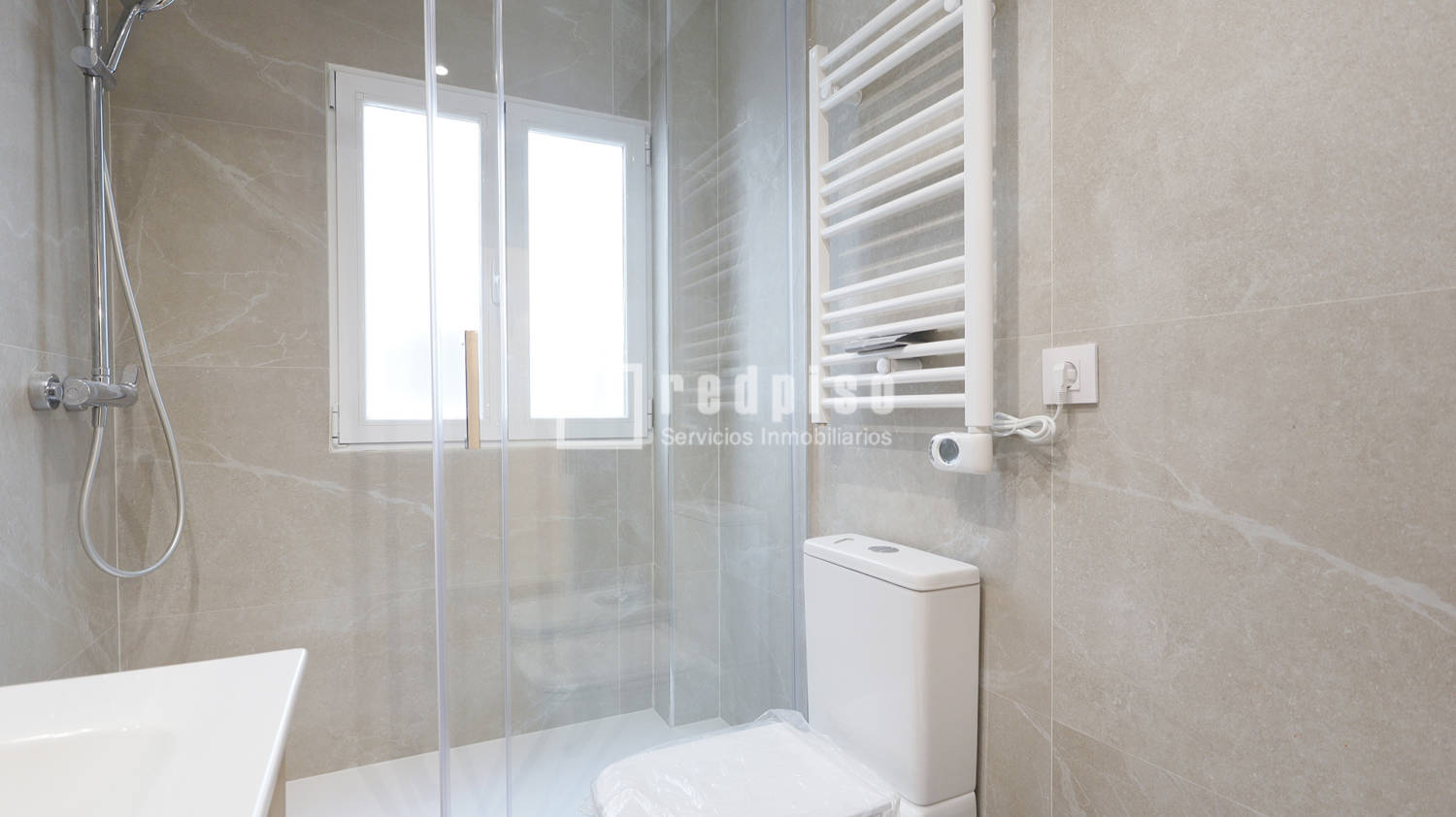 Piso en alquiler en calle De Fernando El Católico, Madrid, Madrid 16/30